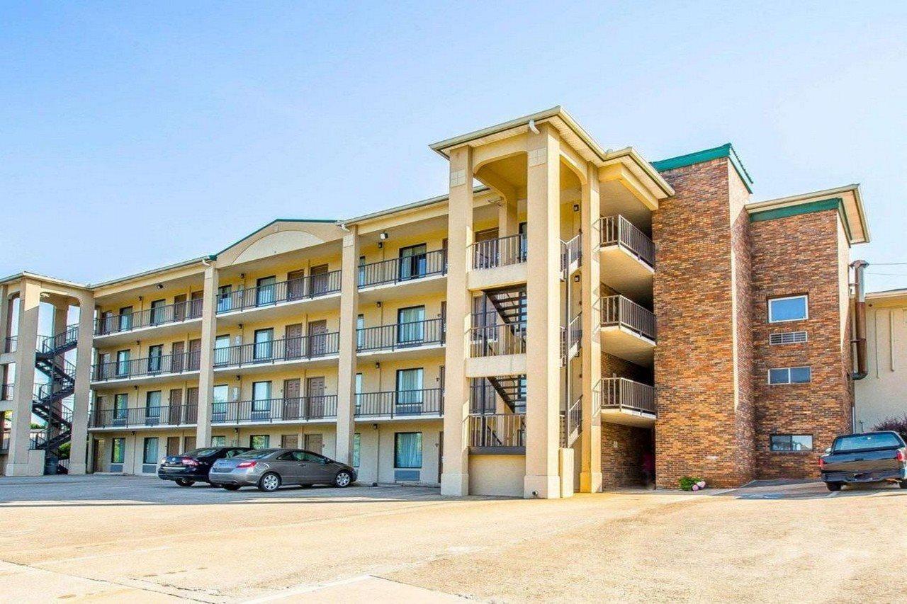 Quality Inn Dahlonega Near University Exterior photo